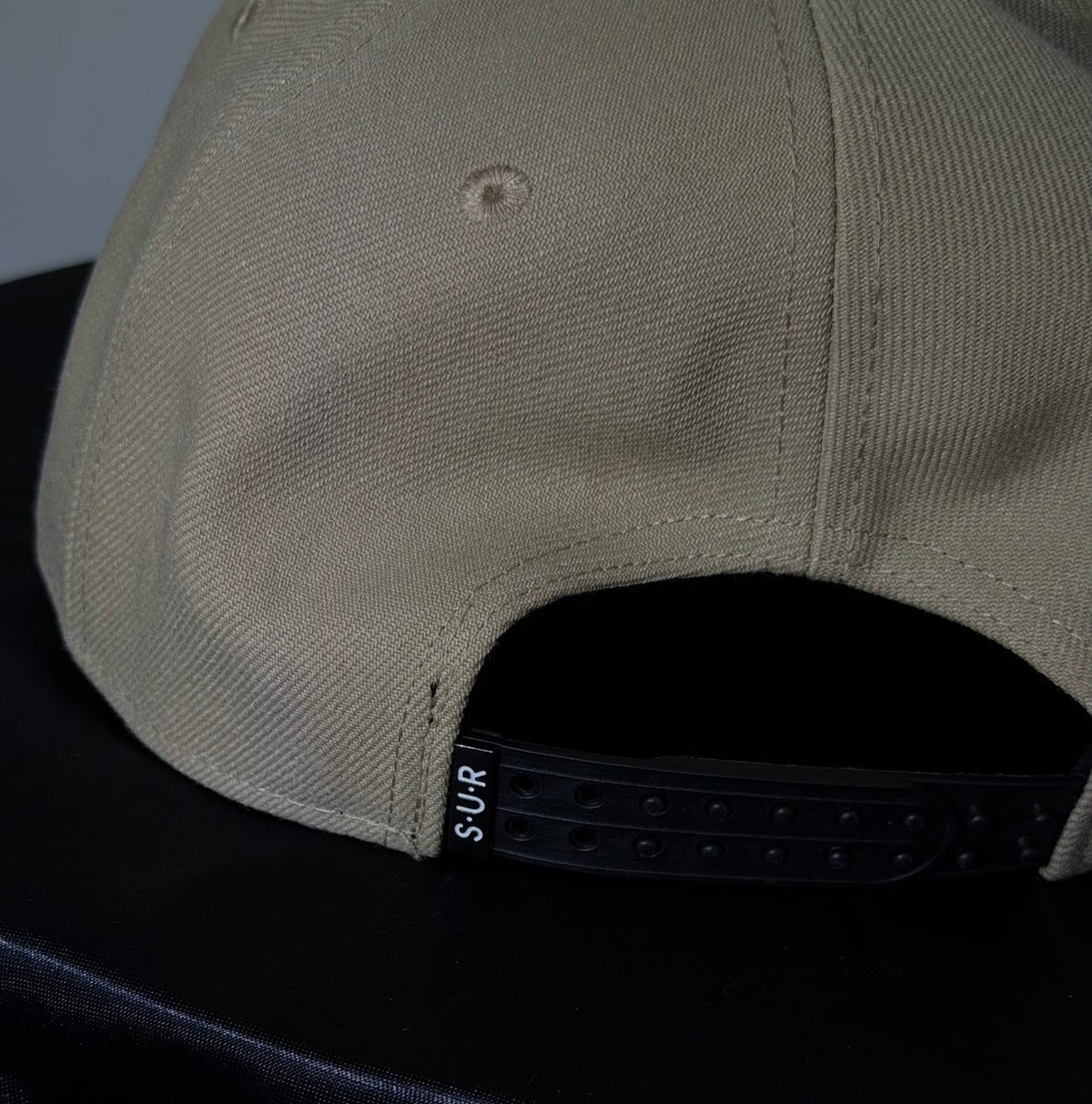 SUR Signature Snapback – Beige
