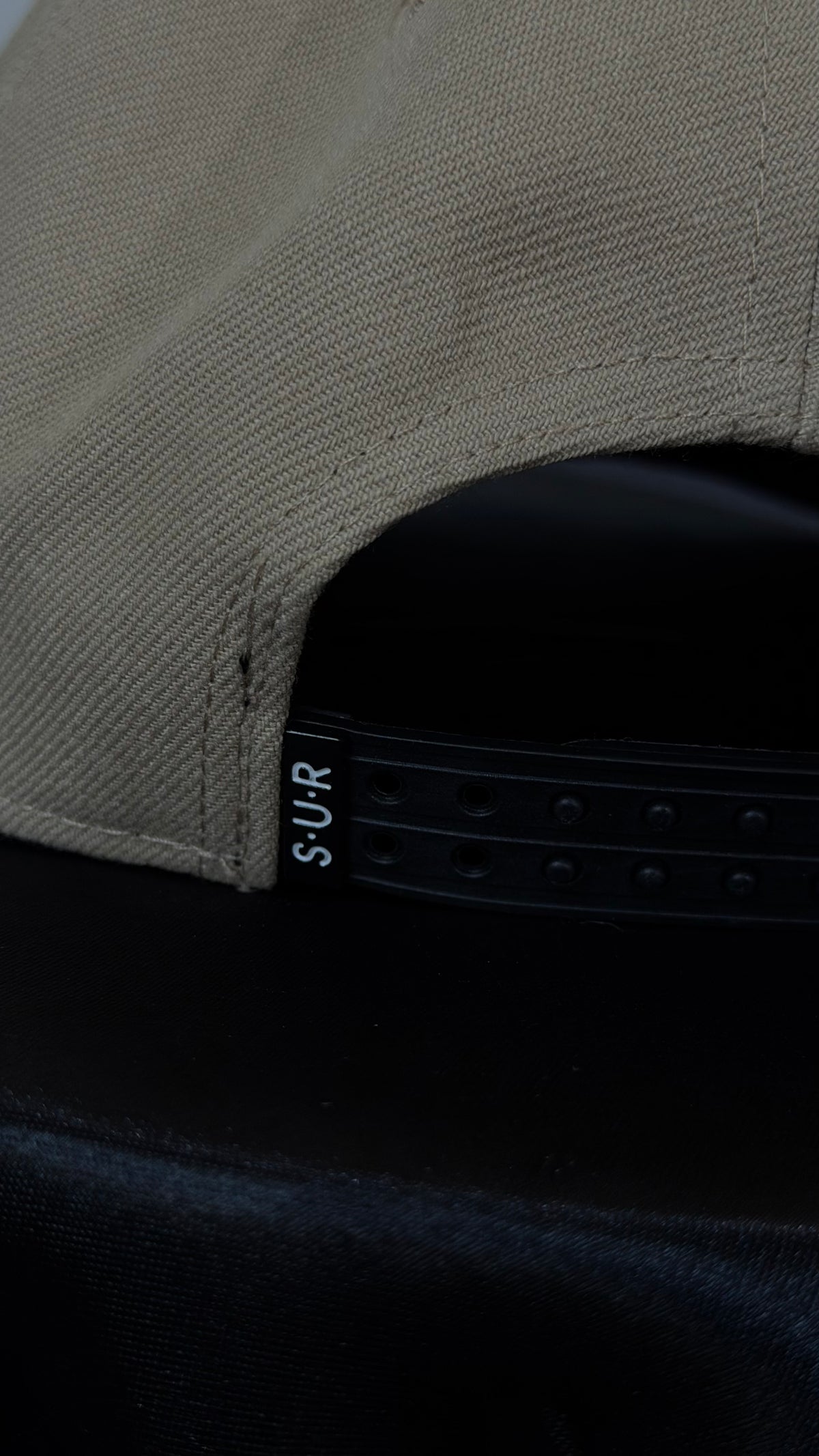 SUR Signature Snapback – Beige