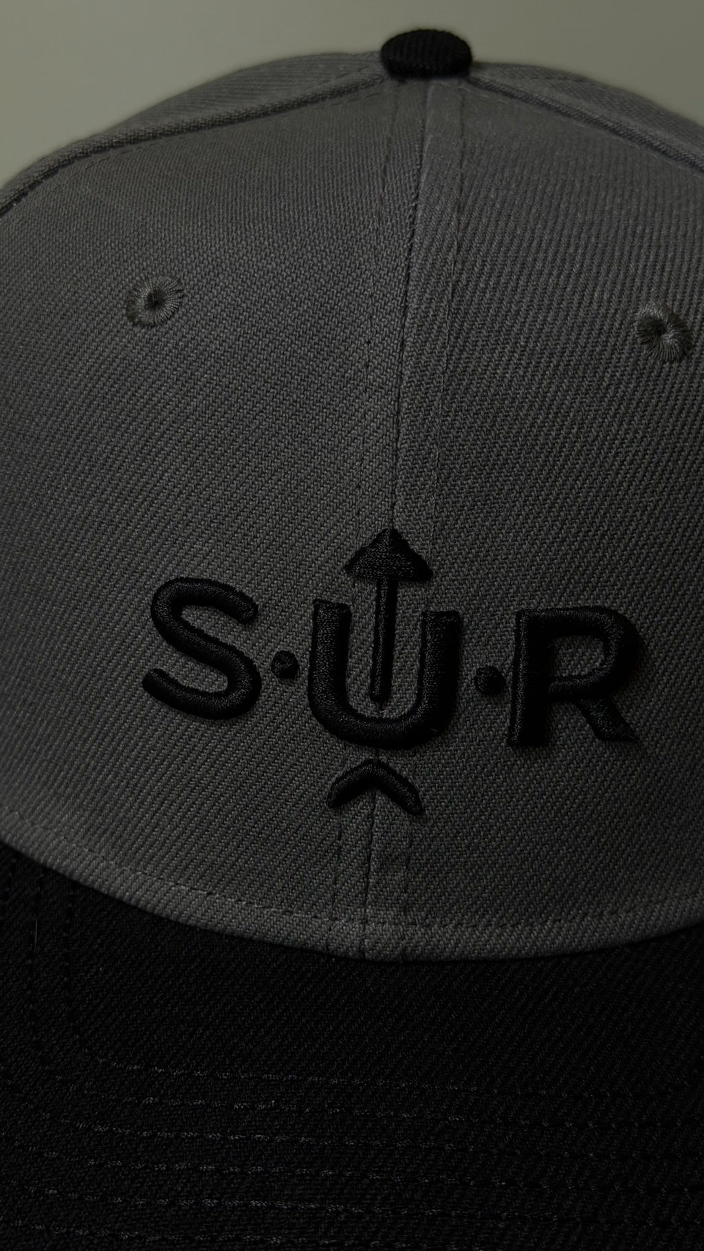 SUR Signature Snapback – Concrete Grey