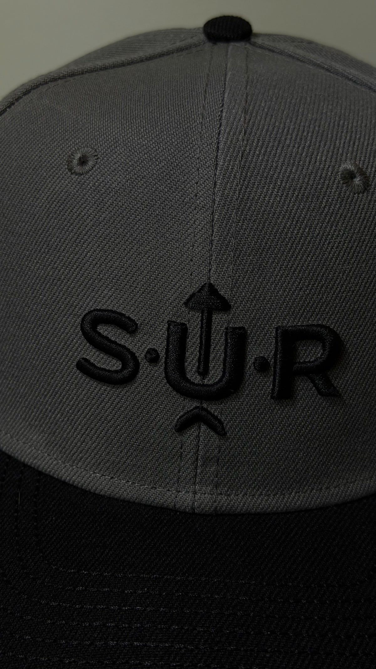SUR Signature Snapback – Concrete Grey