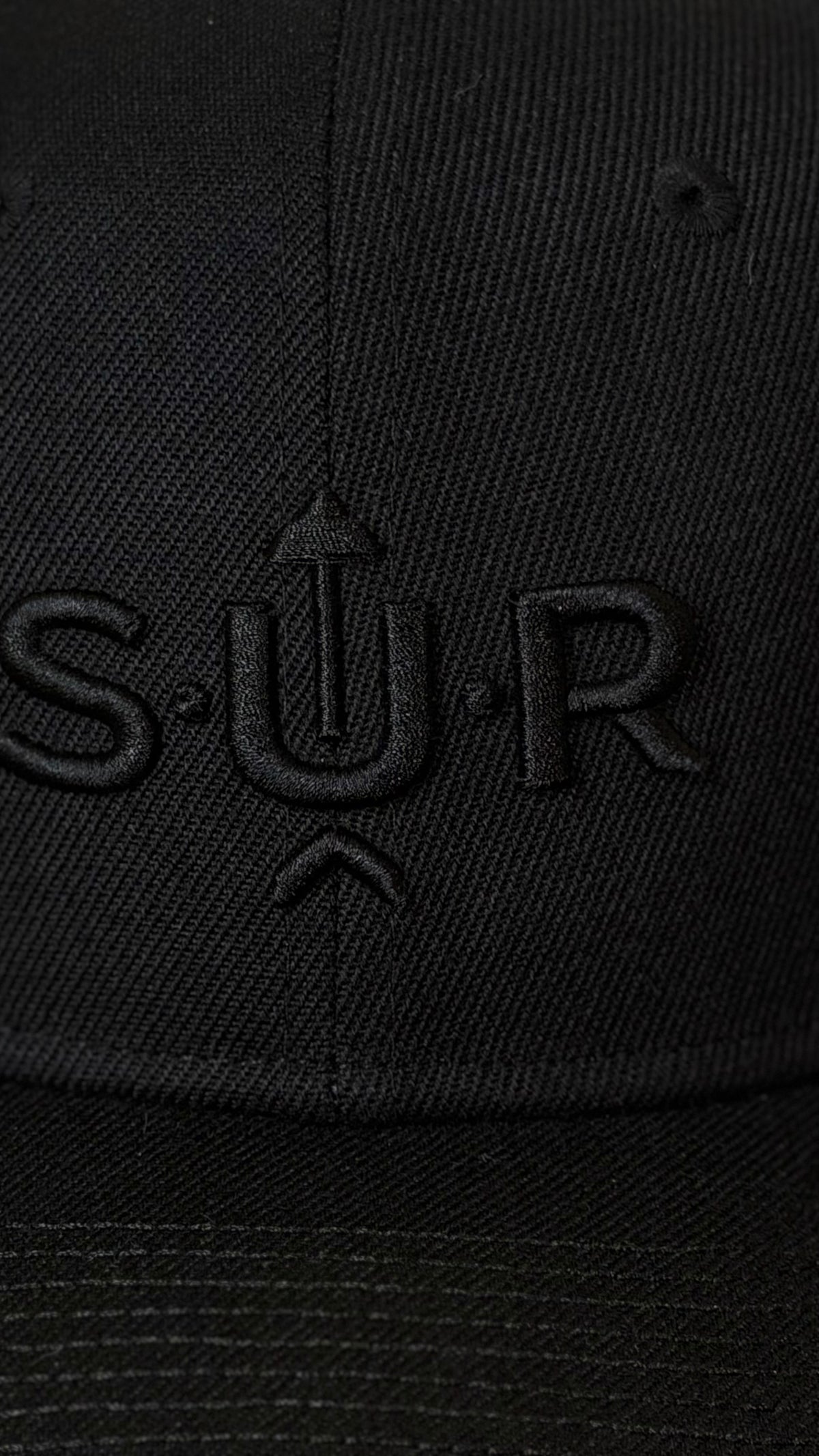 SUR Signature Snapback – Black