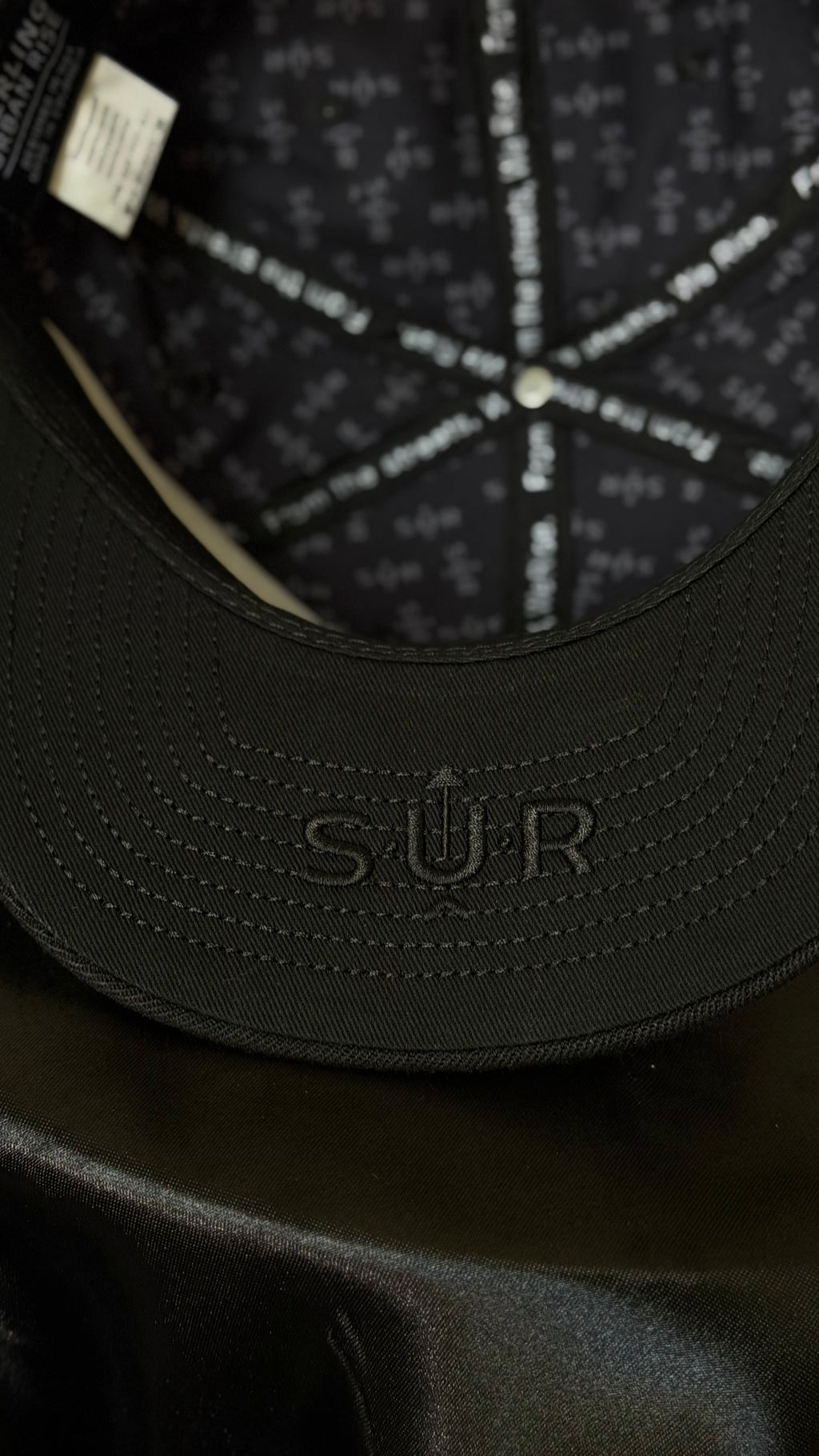 SUR Signature Snapback – Black