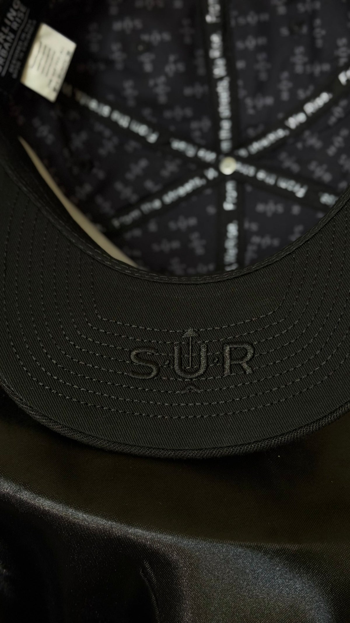 SUR Signature Snapback – Black