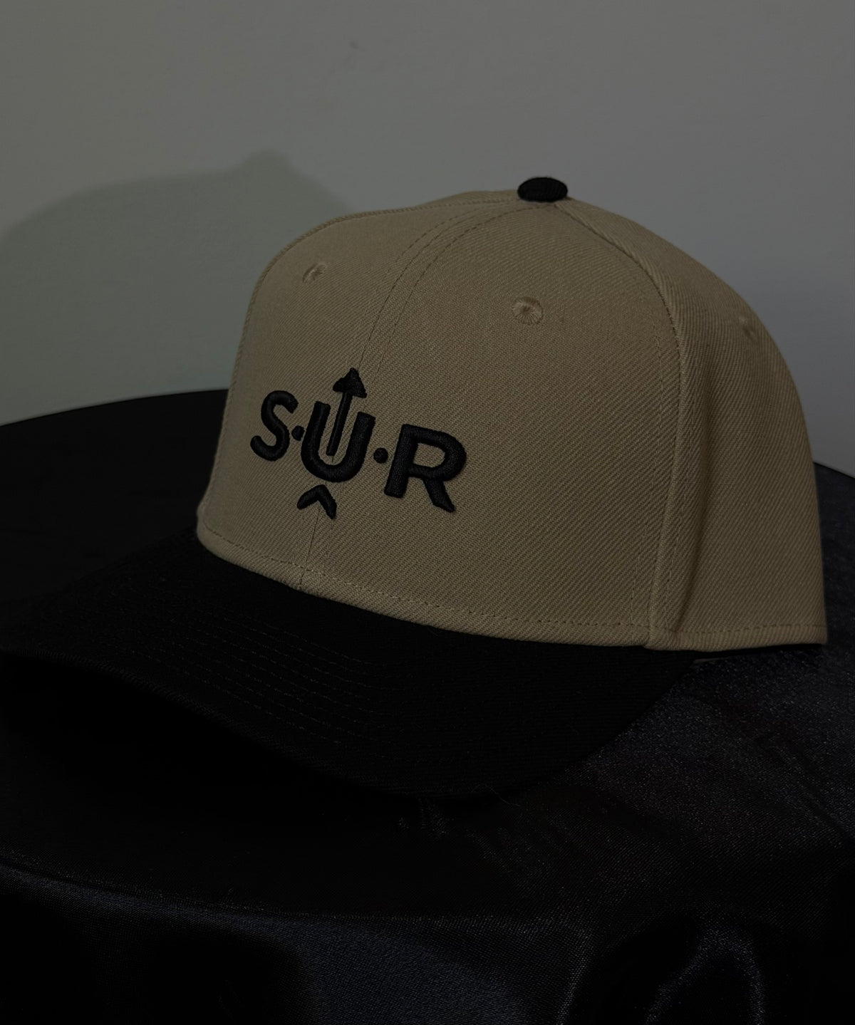 SUR Signature Snapback – Beige