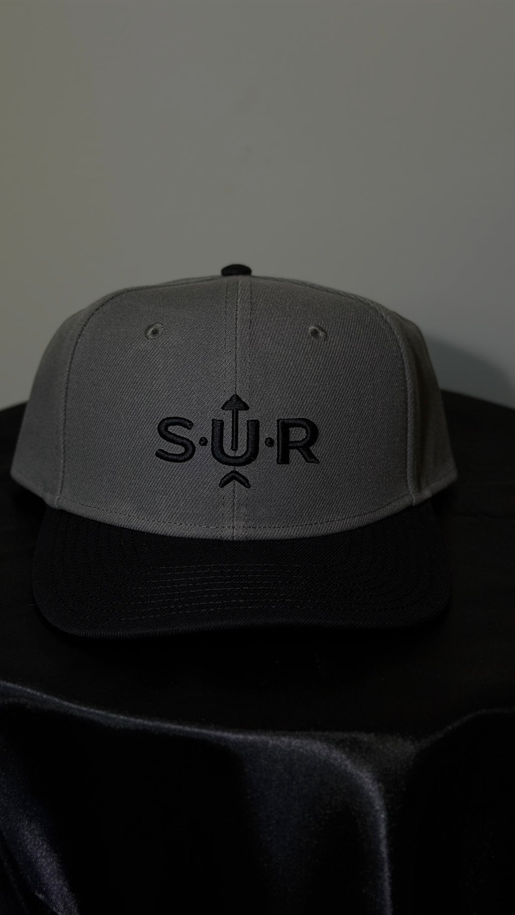 SUR Signature Snapback – Concrete Grey