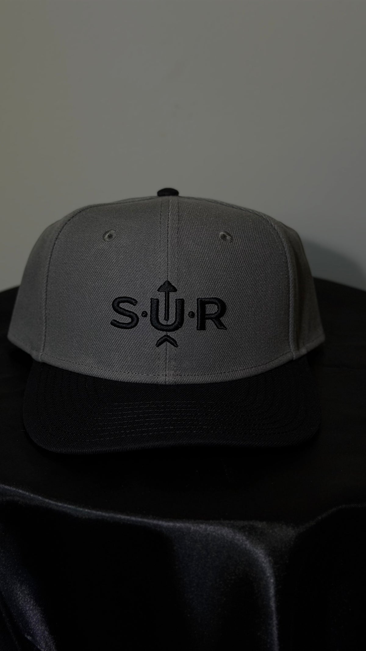 SUR Signature Snapback – Concrete Grey