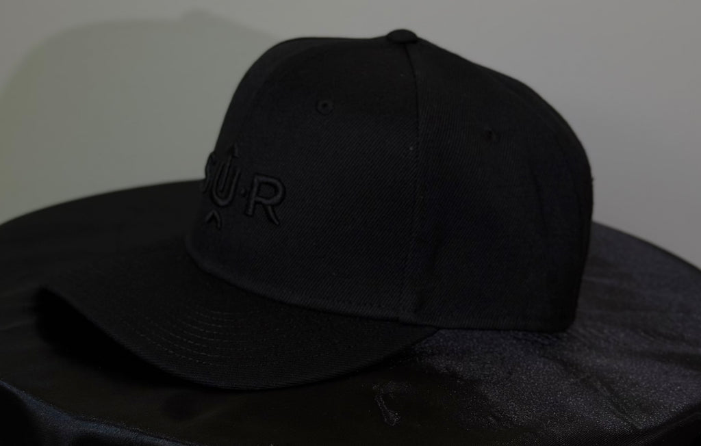 SUR Signature Snapback – Black