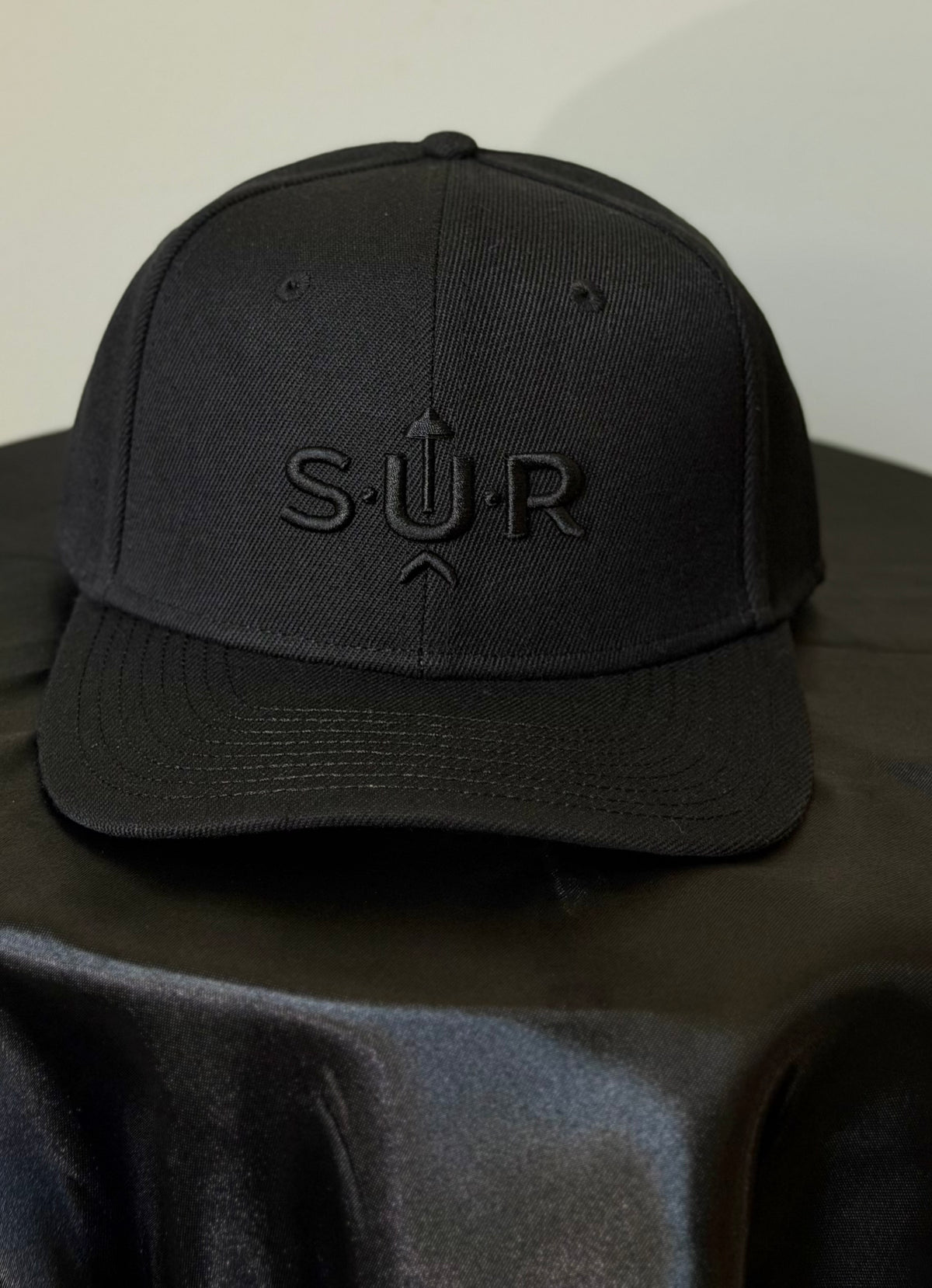 SUR Signature Snapback – Black