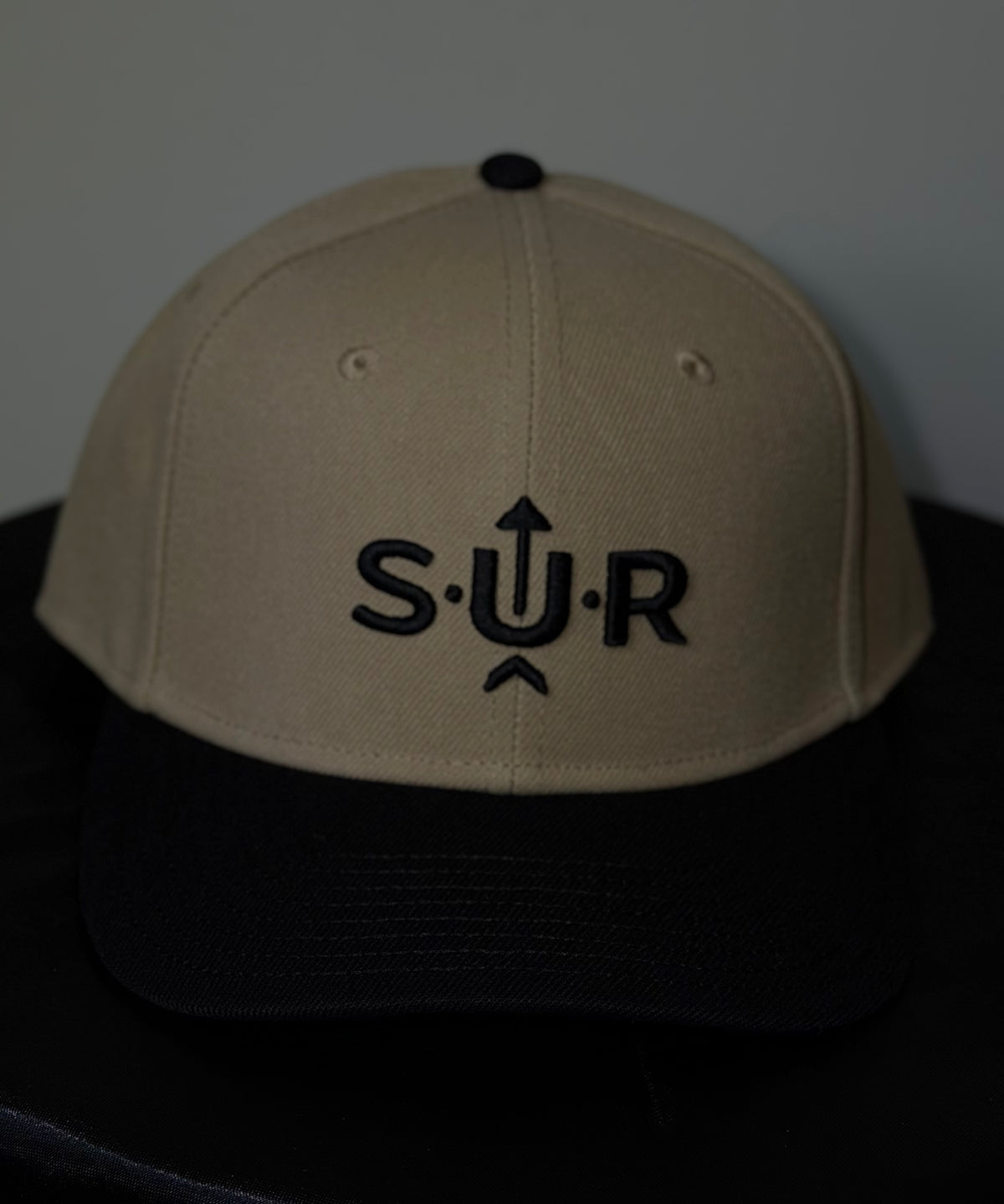 SUR Signature Snapback – Beige