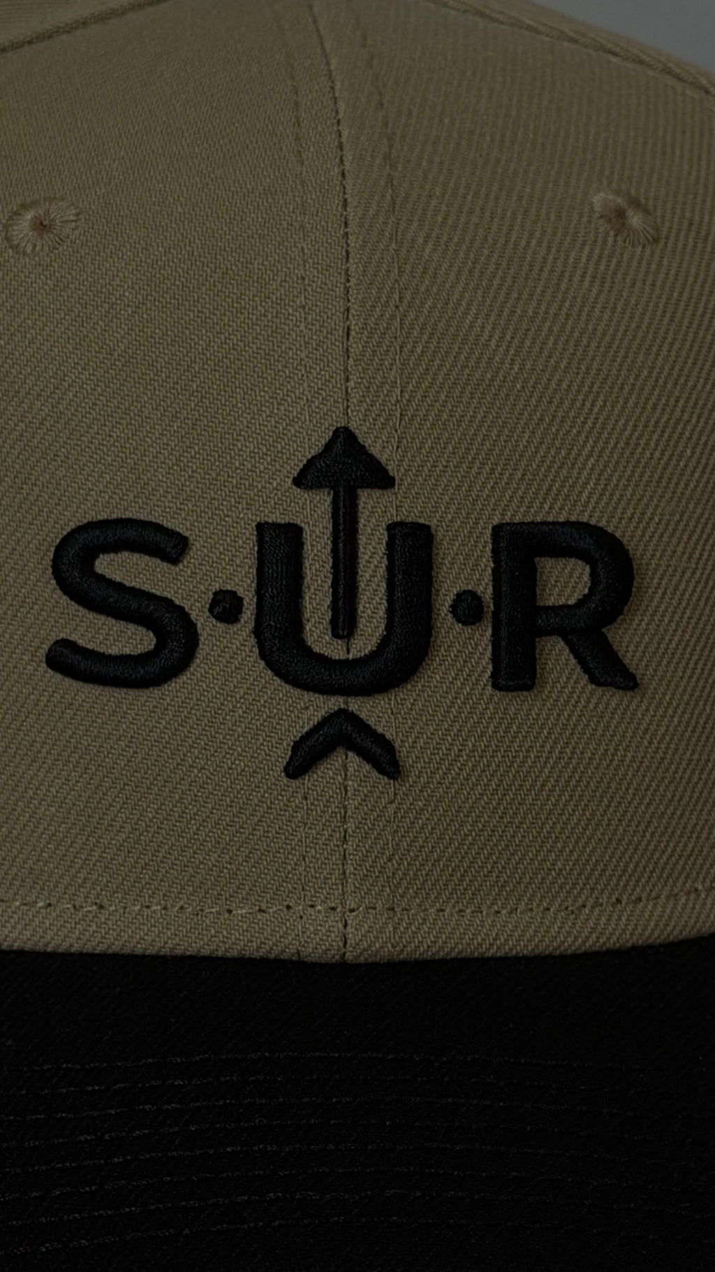 SUR Signature Snapback – Beige