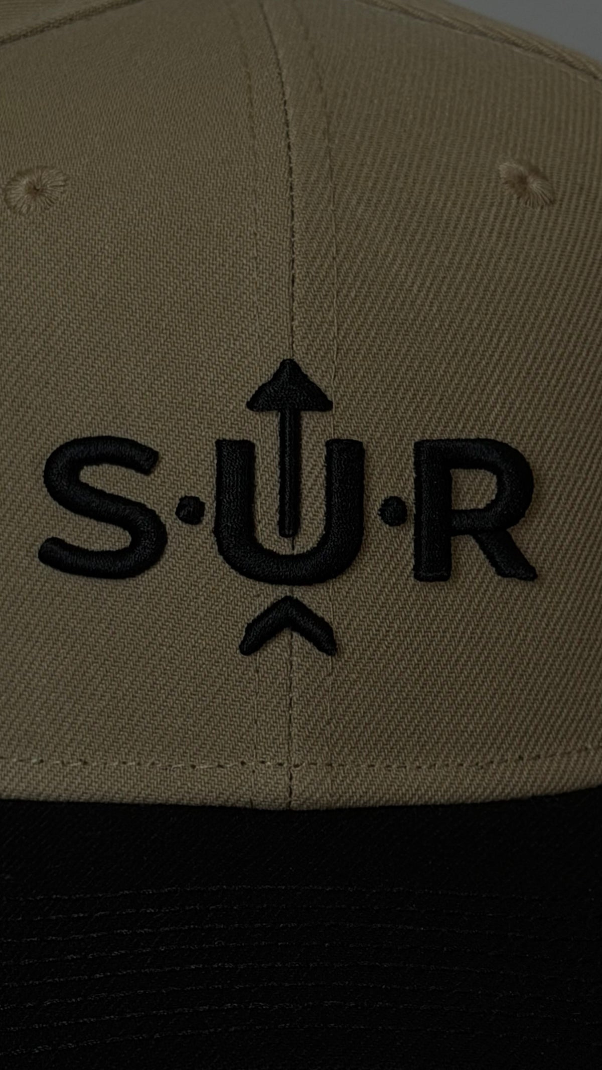 SUR Signature Snapback – Beige
