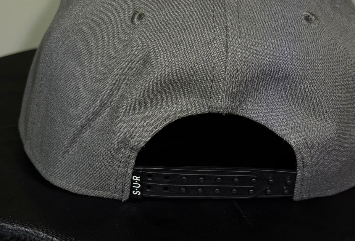 SUR Signature Snapback – Concrete Grey