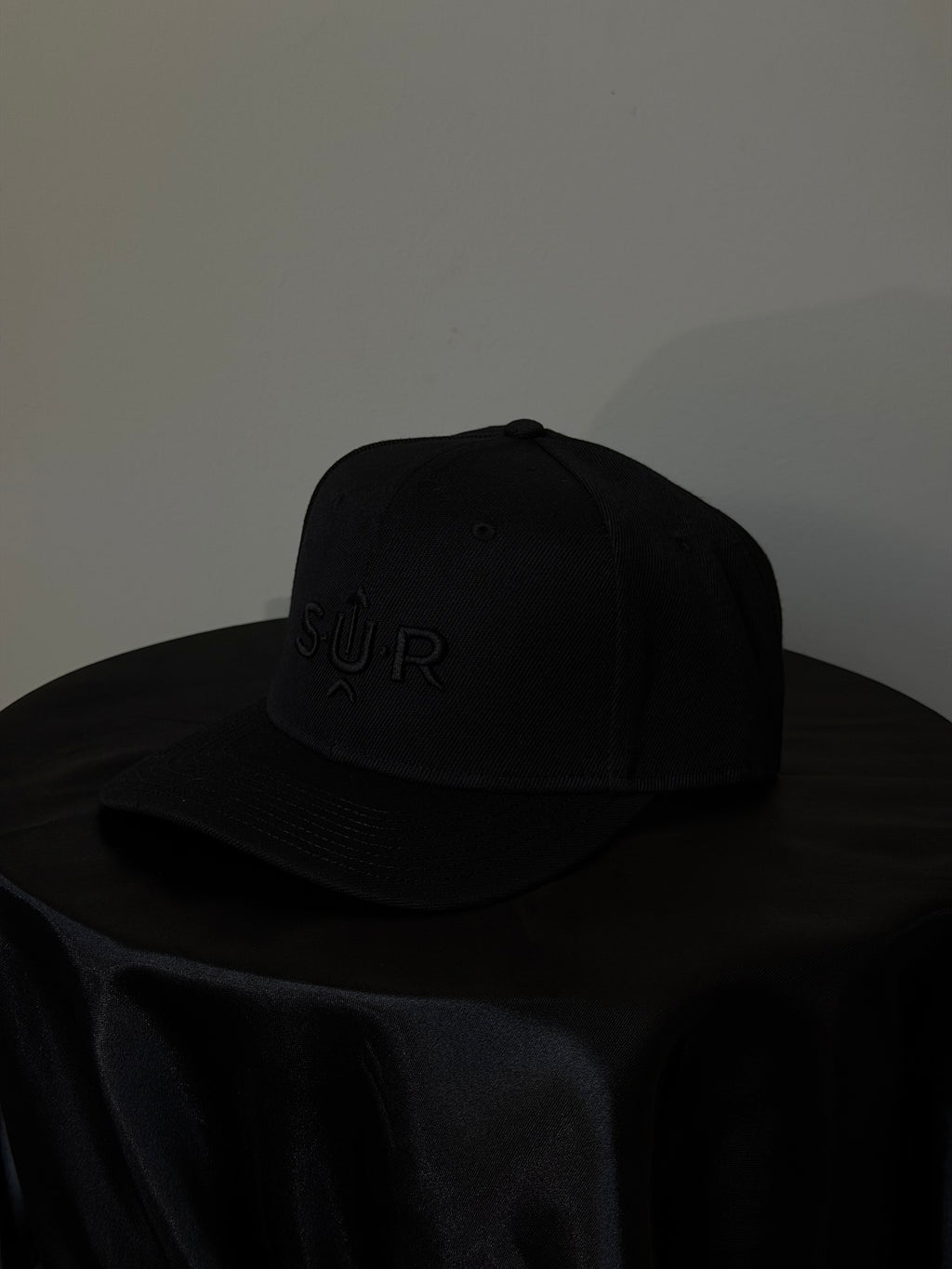 SUR Signature Snapback – Black